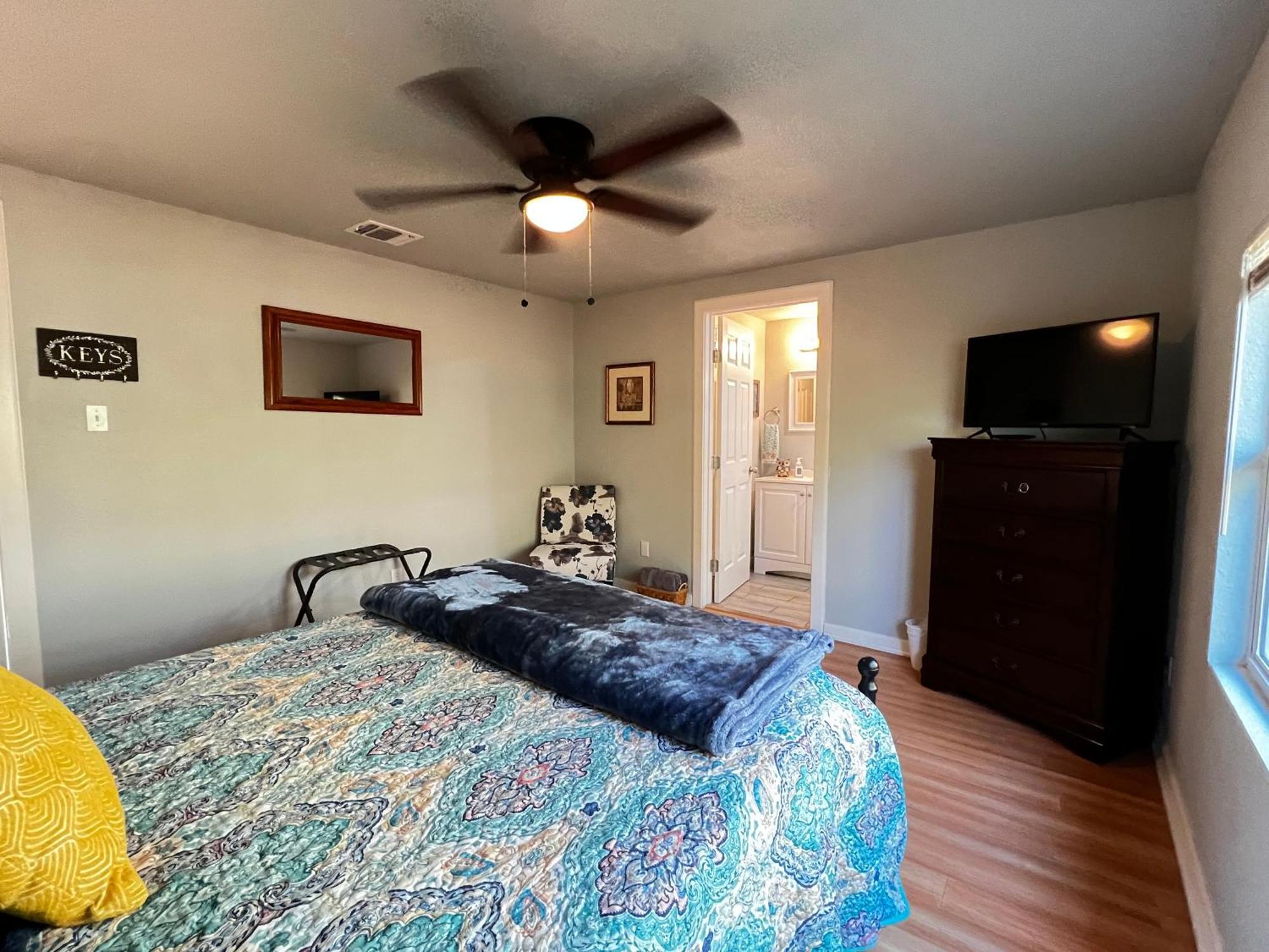 Boho Bliss- Cozy Private Room 2 Miles From Alamodome! San Antonio Esterno foto